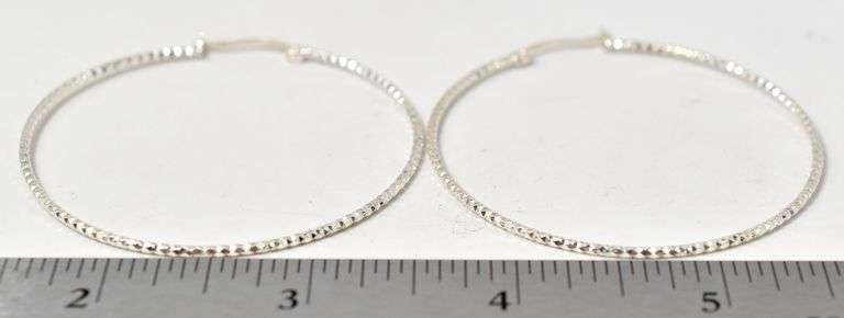 Hoop Earrings in Sterling Silver