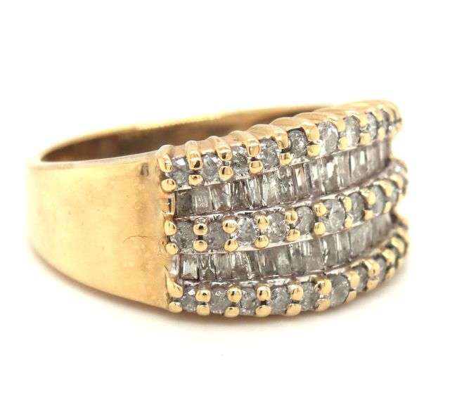 Sparkling 10K YG Diamond Laden Ring