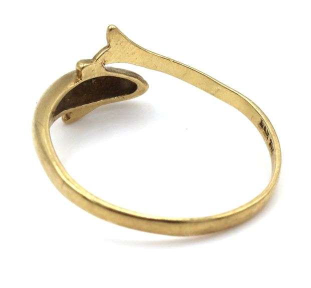 10kt Yellow gold dolphin ring