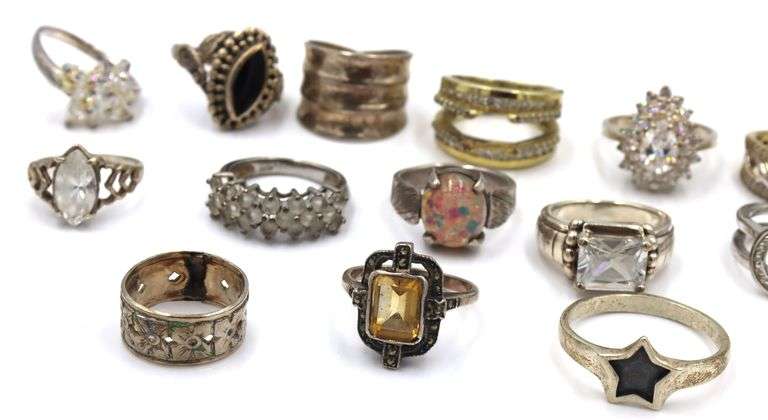 Group lot of Vintage 925 sterling silver rings