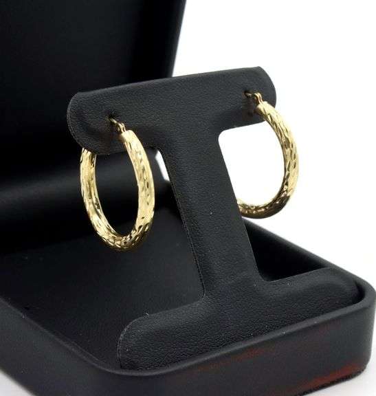 14kt Yellow gold diamond cut hoop earrings