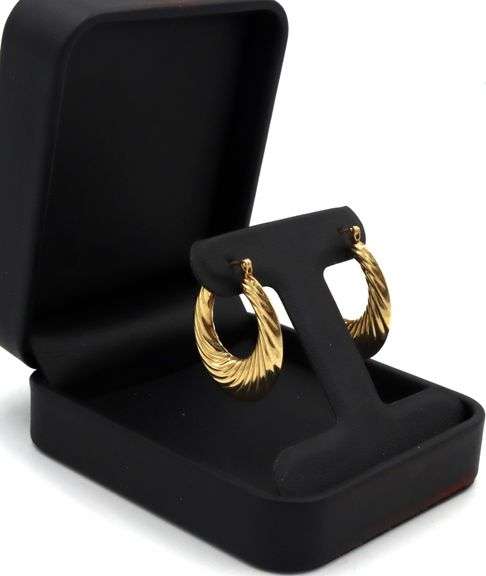 14kt Yellow gold sculpted hoop earrings