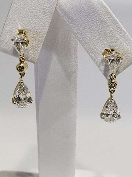 Stunning 14K Gold Lab-Grown Diamond Earrings – Exceptional F Color & VVS1 Clarity