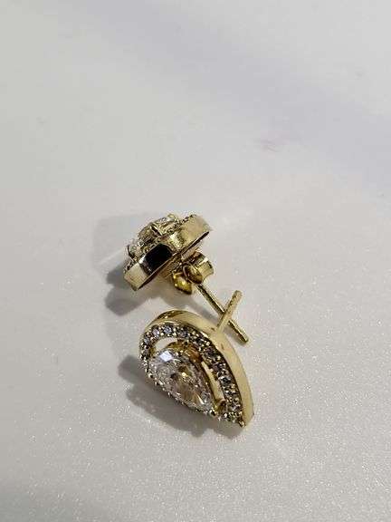 Stunning 14K Gold Lab-Grown Diamond Earrings – Exceptional F Color & VVS1 Clarity