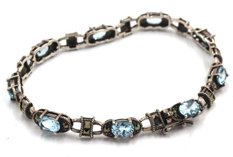 Vintage 925 sterling silver signed blue topaz link bracelet