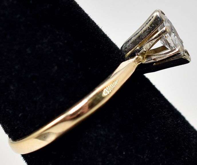 Eye-Catching 14K Yellow Gold Solitaire Diamond Ring
