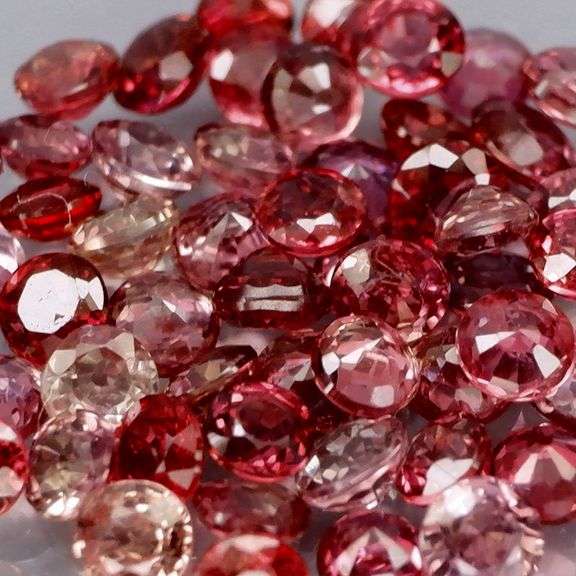 Untreated! Rare color! 4.83ct Imperial red Sapphire set!!!