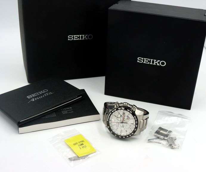 Seiko Ananta automatic 46mm silver dial watch