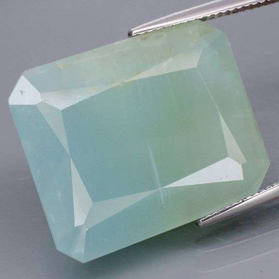 Massive 43.97ct all natural bi-color Aquamarine!
