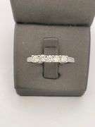 18K WHITE GOLD LADIES DIAMOND BAND