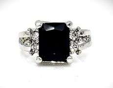Dazzling 4.25 Ct Emerald Cut Silk Black Lab Simulated Diamond Ring