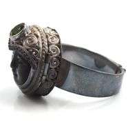 Vintage 925 sterling silver Sejan signed Goddess box ring with Peridot