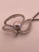 18K WHITE GOLD NECKLACE WITH PENDANT