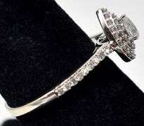 Sparkling 10k White Gold Diamond Cluster Ring