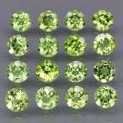 Round cut! Untreated! Matched! 4.56ct Peridot set!