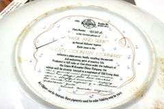 1991 Edwin M Knowles cozy county corners hide and seek dog plate