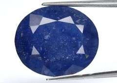 Huge! 16.68ct classic blue Sapphire center stone!