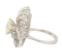 2.92ctw Round Diamond Spray Style Cocktail Ring in 18K