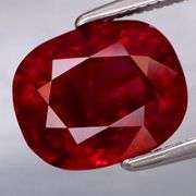 Ravishing 4.04ct cherry red Spessartite Garnet
