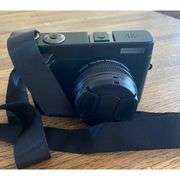 4K Digital Vlogging Camera with 48MP Flip Screen