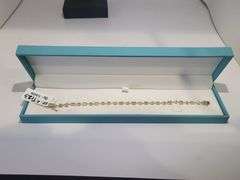 4.08ctw F, VVS1 lab grown diamond with 14k gold Bracelet