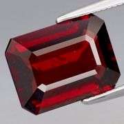 Amazing 4.24ct UNTREATED cherry red Rhodolite Garnet