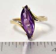 Pretty 10K Yellow Gold Amethyst Gemstone Ring