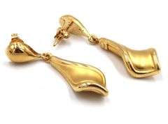 18kt Yellow gold Satin and high polished dangle earrings