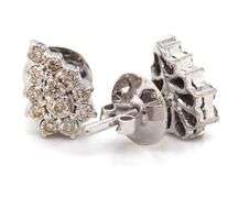 16kt White gold 0.60ctw diamond cluster pear shaped earrings