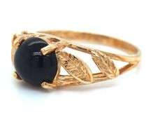 14kt Yellow gold black onyx ring