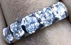 DAZZLING NATURAL DIAMOND PLATINUM WEDDING BAND