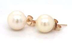 14kt Yellow gold pearl stud earrings