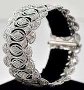 Absolutely Stunning 18K White Gold Diamond Bracelet