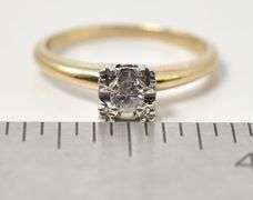 Lovely 14K Yellow Gold Diamond Ring