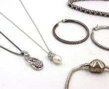 Group of vintage 925 sterling silver mixed jewelry