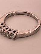 18K WHITE GOLD LADIES DIAMOND BAND