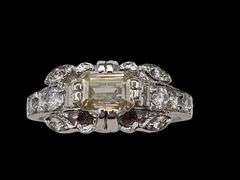 Beautiful 1 Ct VVs1 Peach Fire Moissanite Gemstone Ring