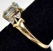 Beautiful 10K Yellow Gold Blue Topaz Gemstone and Diamond Ring