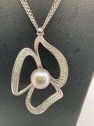 18K WHITE GOLD NECKLACE WITH PENDANT
