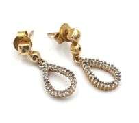 10kt Yellow gold diamond dangle earrings