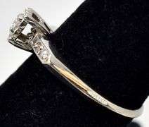 Amazing 14K White Gold Diamond Ring