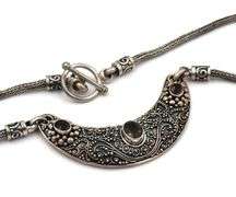 Suarti Bali sterling silver BA smokey quartz beaded scroll panel necklace
