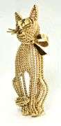 Whimsical 14K Yellow Gold Cat Brooch