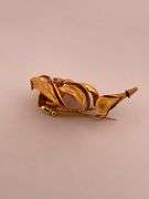 14K YELLOW GOLD AND DIAMOND FLOWER DESIGNED BROOCH
