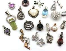 Group lot of Vintage 925 sterling silver pendants