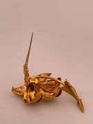 14K YELLOW GOLD AND DIAMOND FLOWER DESIGNED BROOCH