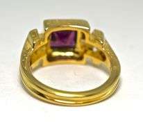 Gorgeous 18K Garnet and Diamond Ring