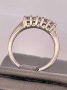 18K WHITE GOLD LADIES DIAMOND BAND