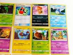 12 Pokémon 2017 Trade Cards