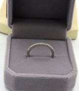 Platinum 0.15ctw shared prong diamond band